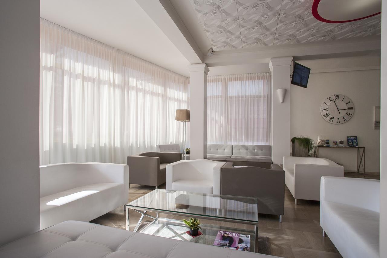 Hotel Sofia Lido di Jesolo Buitenkant foto