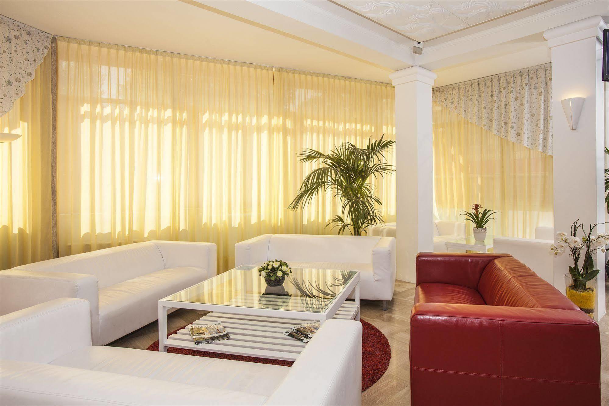 Hotel Sofia Lido di Jesolo Buitenkant foto