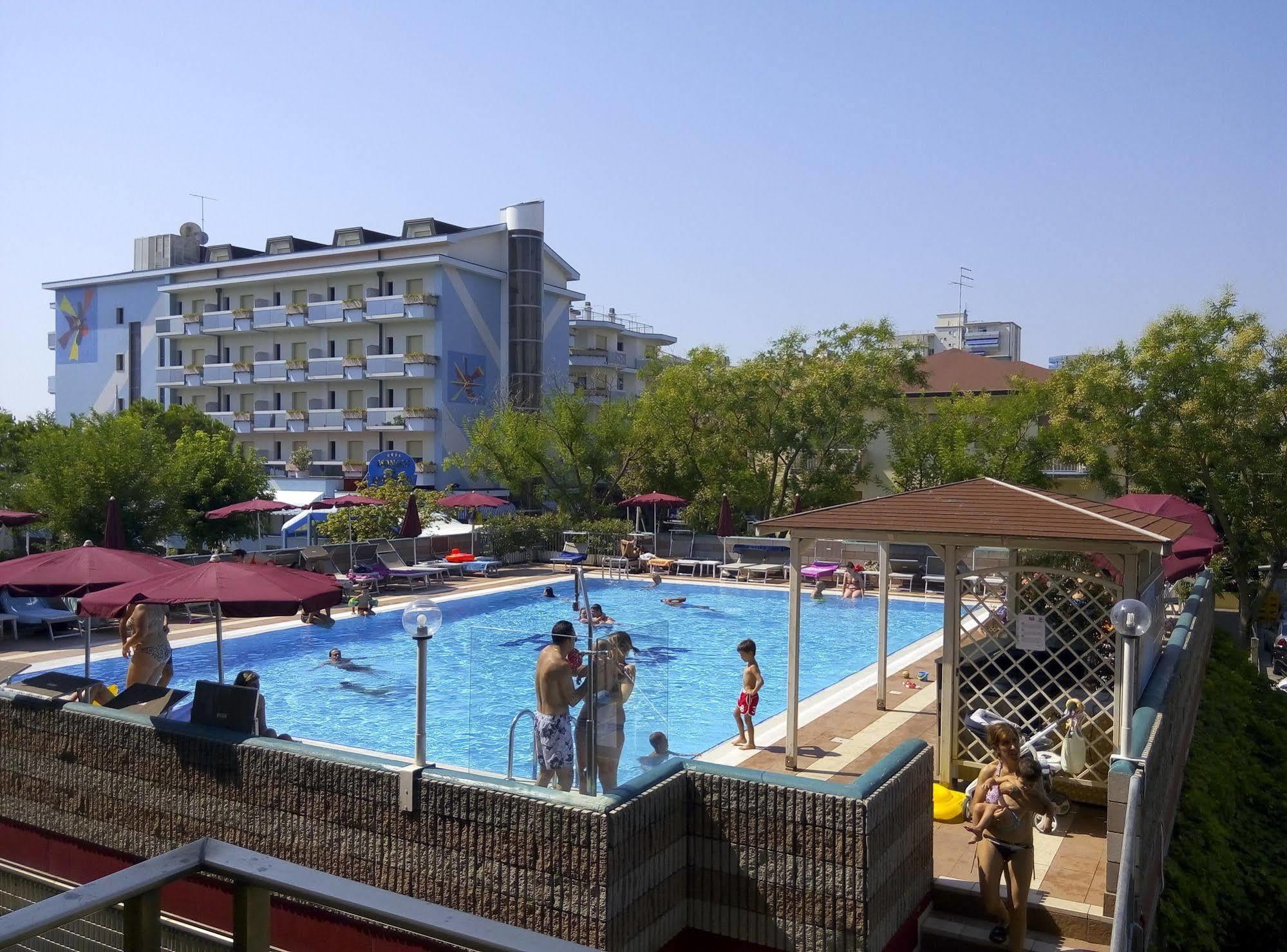 Hotel Sofia Lido di Jesolo Buitenkant foto